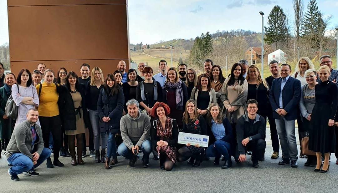 Trans­nationales Projekt­management in Zeiten von Corona