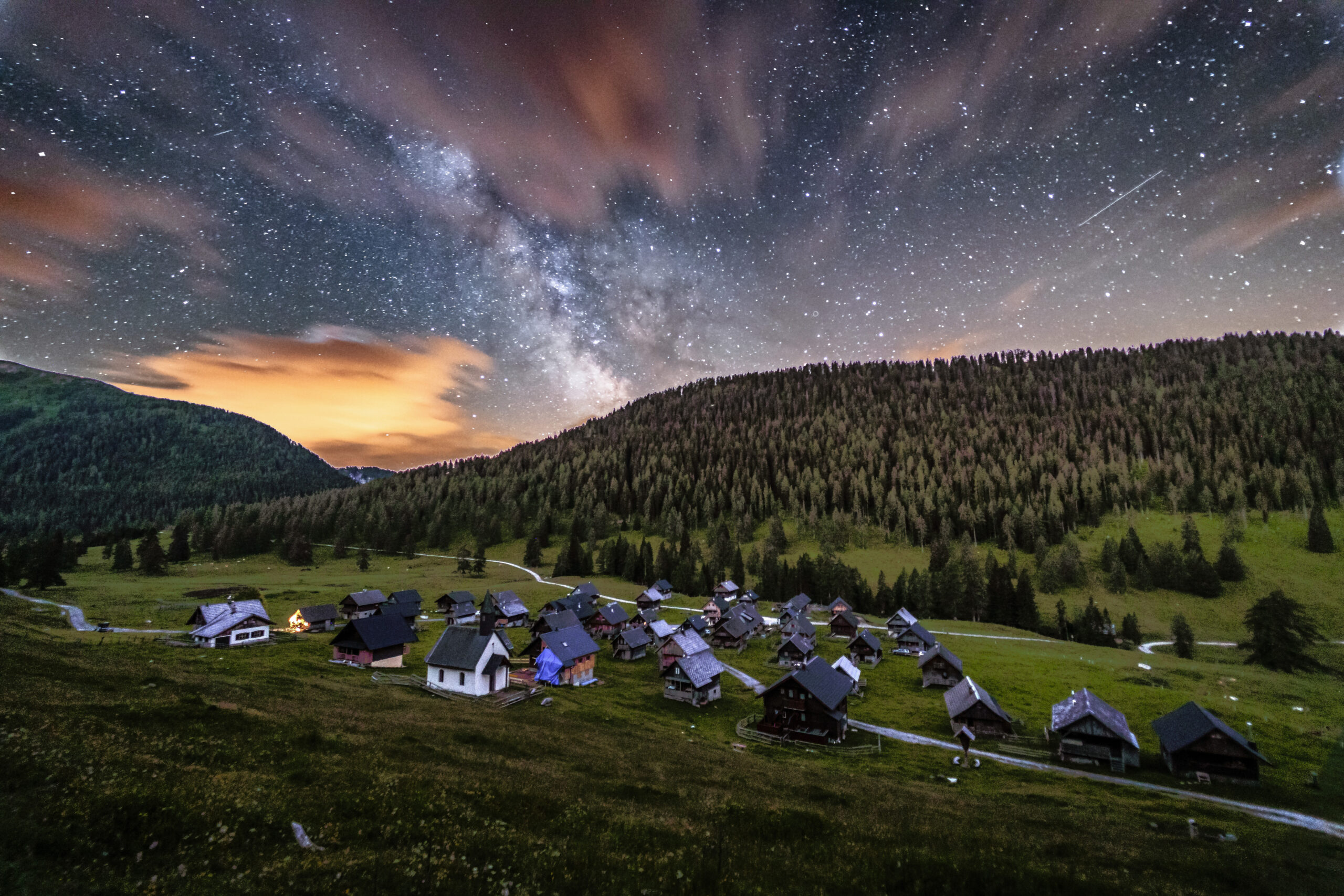 LEITMOTIV KMS (c)nassfeld.at_Peter Maier Panoramaweg Südalpen Panorama am Hochplateau