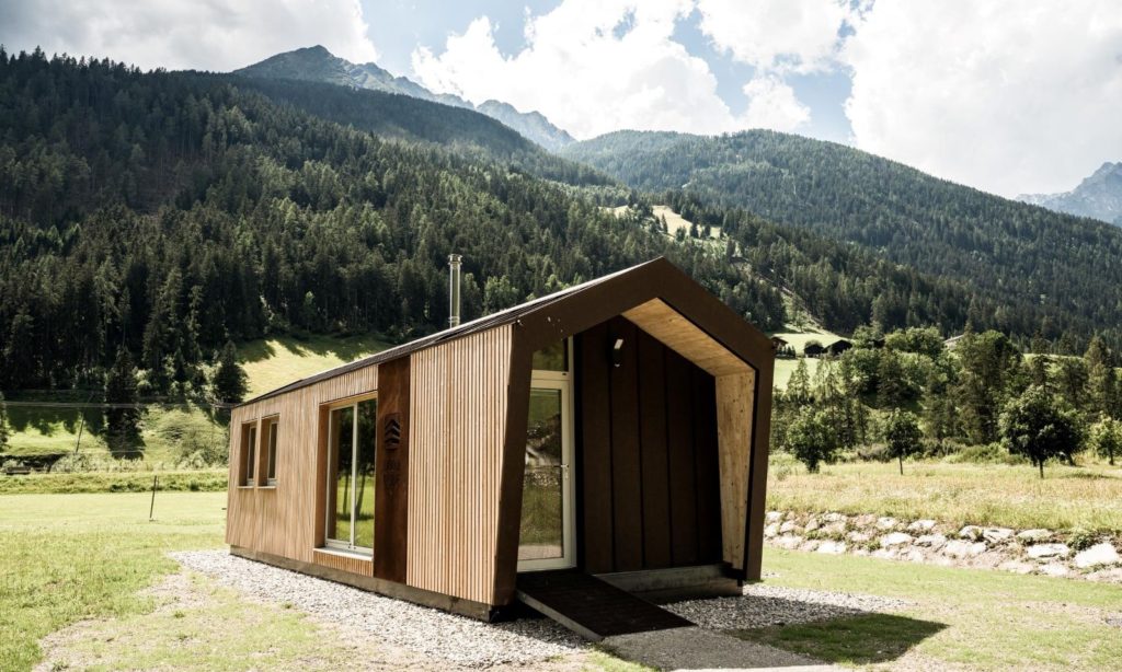 WAS_Projekte_AAT Cubes Header Bernstein Trail Landschaft